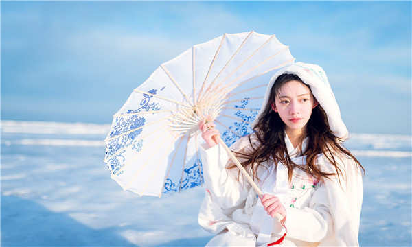龙凤试管代怀生子多少钱一个？助孕之路的费用分析与方案选择